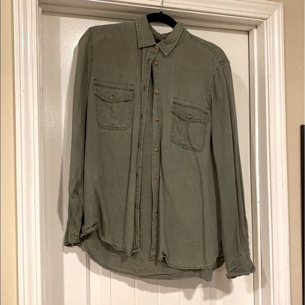 American Eagle Olive Button Down